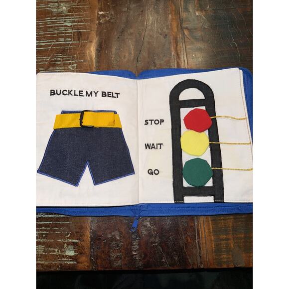 My Quiet Book Alma’s Designs Book Learning Development Montessori Vintage - Picture 7 of 9